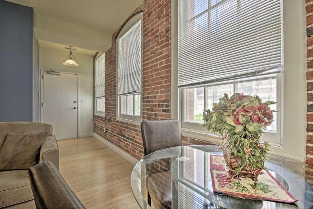 Harbor Executive Free Indoor Parking Apartment *