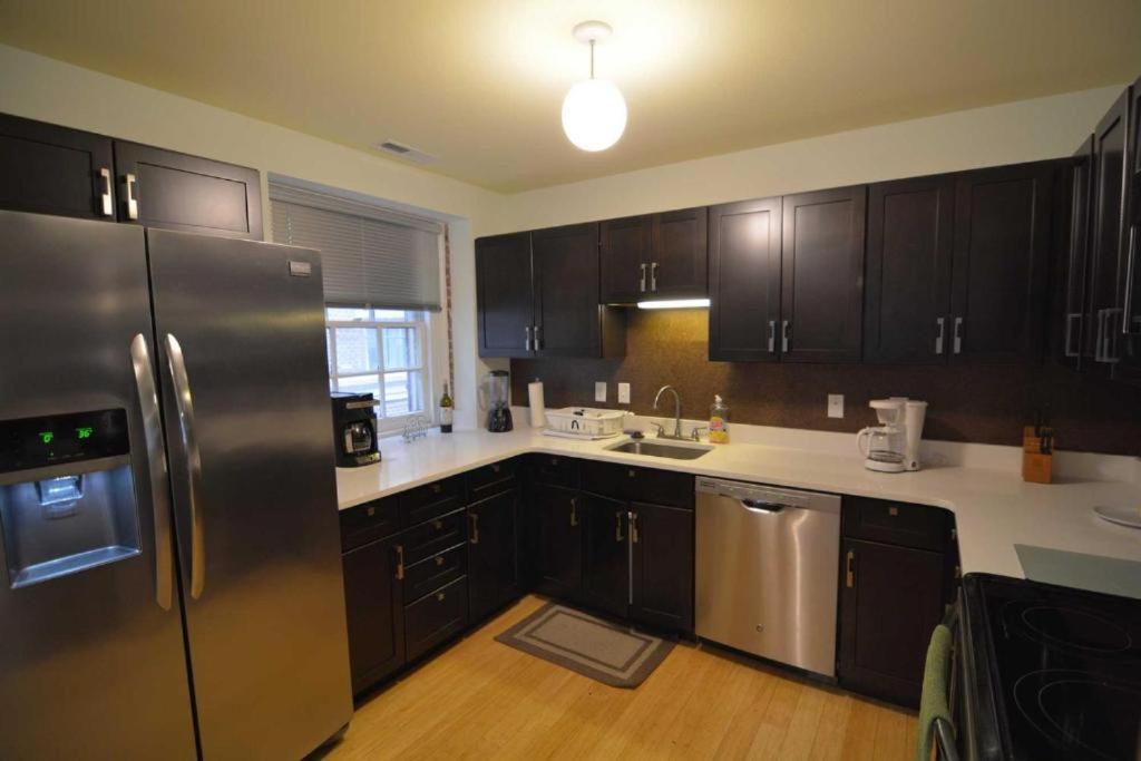 Apartment Harbor Executive Free Indoor Parking Baltimore